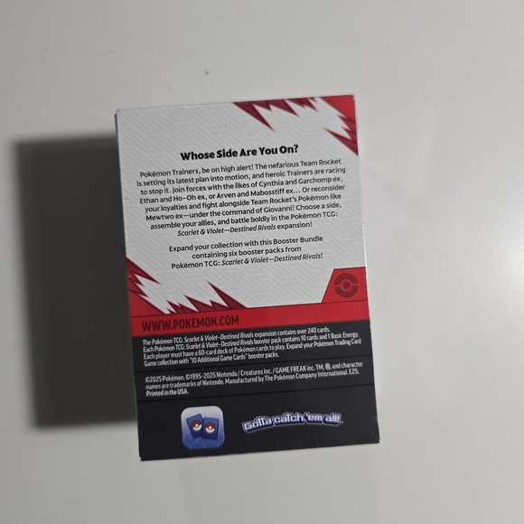 Destined Rivals Booster Bundle - Red - Picture 2 of 4